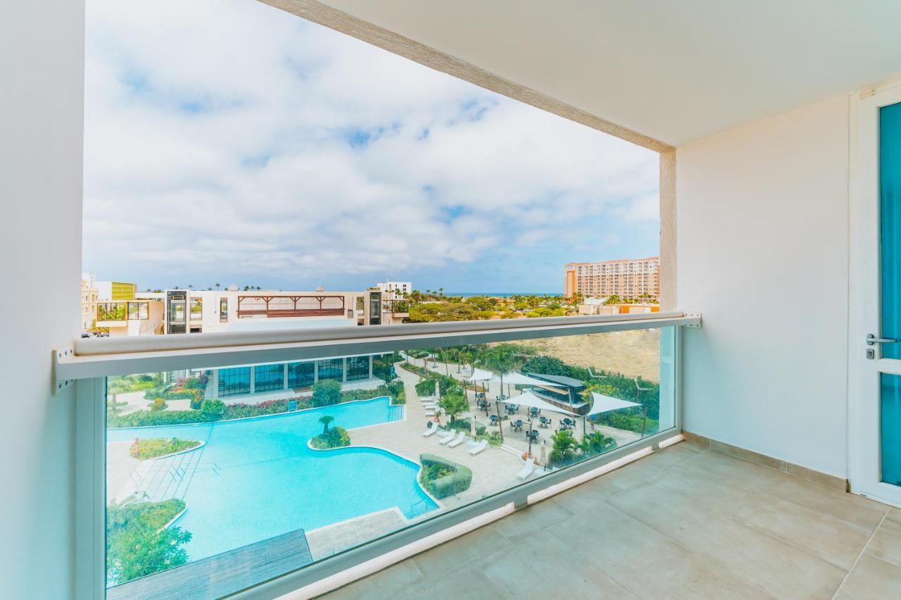 Radisson Blu Aruba Hotel Palm Beach Buitenkant foto