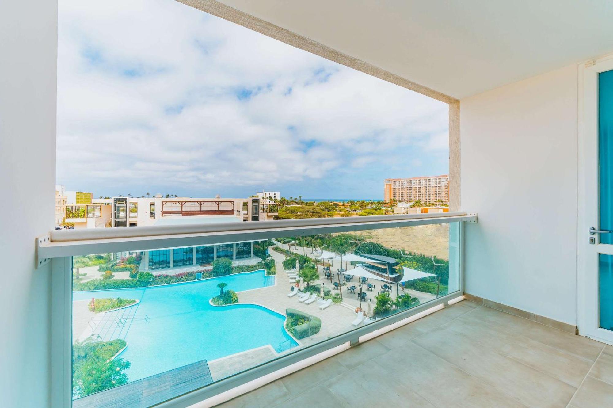 Radisson Blu Aruba Hotel Palm Beach Buitenkant foto